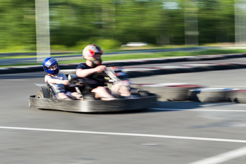 Kart racing. Tandem