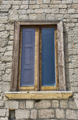 Fototapeta na wymiar Medieval wooden window