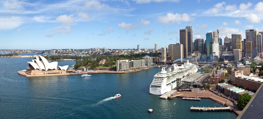 Fototapeta premium Australien, Sydney, Circular Quay mit Skyline