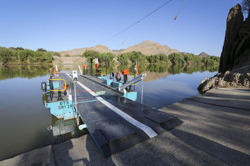 Pontoon river crossing © Erlo