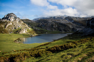 Fototapeta na wymiar Asturias, Spain; September 29, 2017: Lake Encina in Covadonga