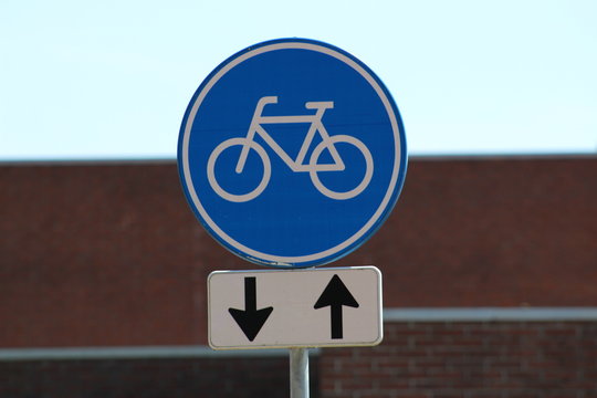 Fototapeta Verplicht fietspad verkeersbord