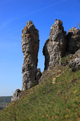 Ehrenbürg Gestein und der Walberla Felsen bei Kirchehrenbach, Wiesenthauer Nadel, Landkreis Forchheim, Oberfranken, Bayern, Deutschland