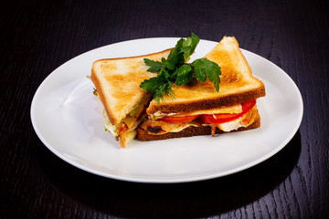 Delicious chicken sandwich
