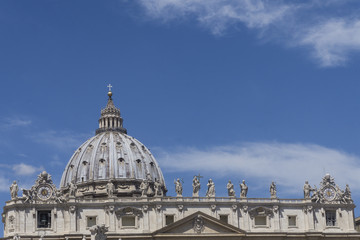 Fototapeta na wymiar View of St Peter's basilica in Vatican City, Rome, Italy