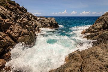 Fototapeta na wymiar Small cove in British Virgin Islands