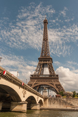Fototapeta na wymiar The Eiffel Tower, in Paris from the Seine river