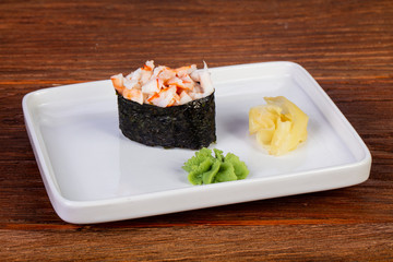 Gunkan sushi prawn