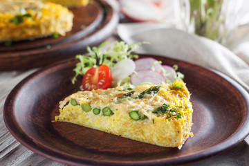 Asparagus quiche with spaghetti squash crust