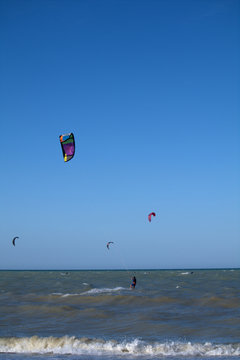 kite surf,sport,fun,sea,wind,sky,blue,surfing,summer,kitesurfing,wave,holiday
