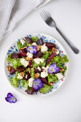 salad eith beetrooy, cheese and nuts