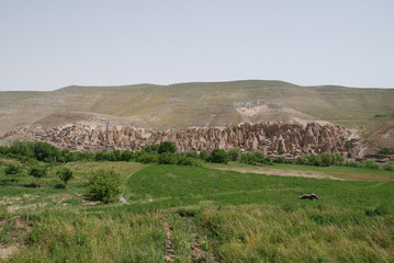 Fototapeta na wymiar Cliff dwellings in Kandovan, Iran