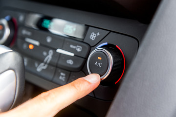 Obraz premium Podawaj klimatyzację w samochodzie