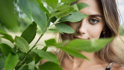 Naklejka premium Gorgeous woman at nature