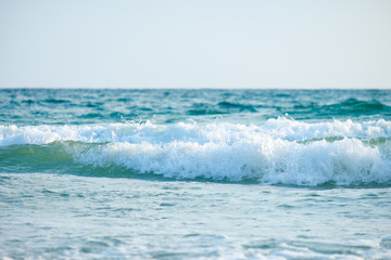 Obraz na płótnie Canvas Wave on the beach