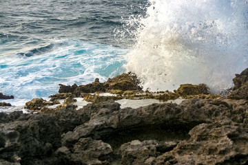 Fototapeta na wymiar beautiful sea and waves