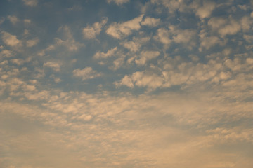 Obraz premium beautiful color of sunset with clouds