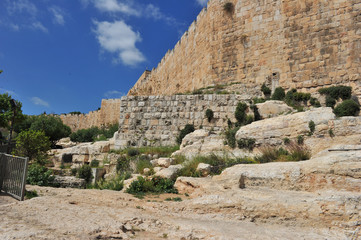 Fototapeta na wymiar The Western Wall and Temple Mount in Jerusalem