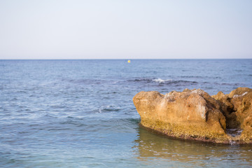 Roca en el mar