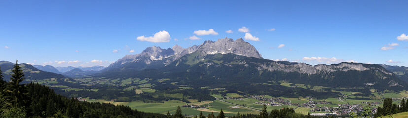 Fototapeta na wymiar Panorama vom Wilden Kaiser (Kaisergebirge), Tirol 