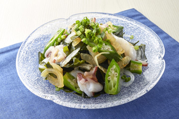 海藻サラダ (seaweed salad)