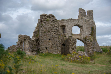 Fototapeta na wymiar Pennard Castle Gower Peninsula Wales 