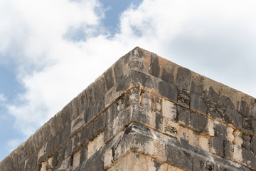 Chichen Itza, one of the most famous Mayan cities. Mexico, Chichen Itzá, Yucatán.	Architectural details that can be admired in the ruins	