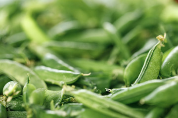 peeled green peas.
