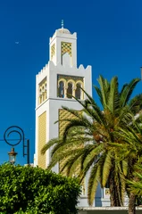 Selbstklebende Fototapeten Moorish Revival architecture in Algiers, Algeria © Leonid Andronov