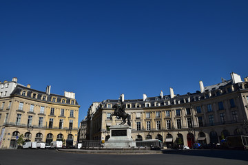 Fototapeta premium Place des Victoires à Paris, France