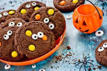 Halloween cookies with candy eyeballs, fun and creative treats for kids on Halloween party
