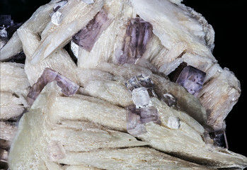 Barite crysatls with small fluorite crystals