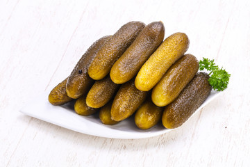 Pickled green cucumbers