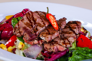 Grilled pork with vegetables