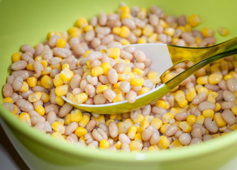 salade maïs et haricots blancs