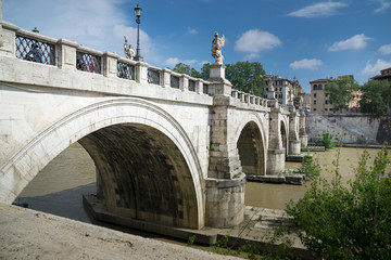 Fototapeta na wymiar Sant ´Angelo Brücke Rom