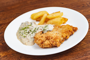 schnitzel with potatoes