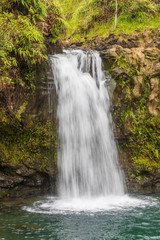 Fototapeta na wymiar Scenic Tropical Maui Waterfall
