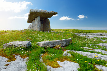 Poulnabrone dolmen, a neolithic portal tomb, popular tourist attraction located in the Burren, County Clare, Ireland