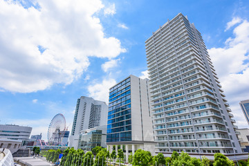 横浜の高層マンション High-rise condominium in Yokohama