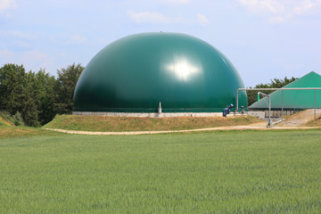 Biogasanlage, Erzeugung von Biogas durch Vergärung von Biomasse