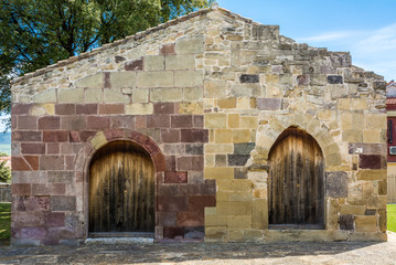 The church of San Giovanni Battista di Barumini (Central-South Sardinia, Marmilla) is a church out of time, small, without important external inscriptions.