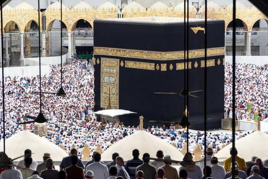 Kabe's image from inside the building.