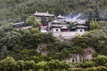 Fototapeta na wymiar Xiangshan Temple at Longmen Caves, Luoyang, China