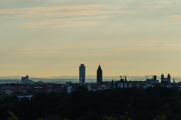 Fototapeta na wymiar Skyline Nürnberg von oben Morgens