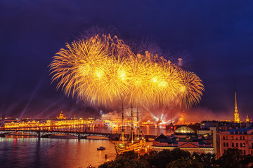 Fototapeta premium Festive fireworks in St. Petersburg.