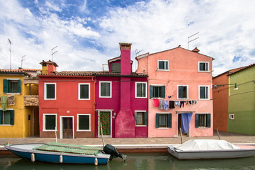 Fototapeta na wymiar Colorful houses in Burano, Venice