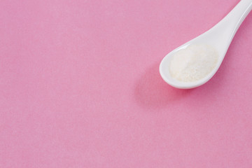 The hydrolyzed collagen mainly provides the elasticity of your skin