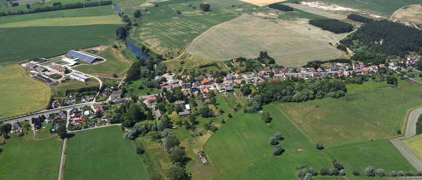 Belling, Stra&szlig;endorf an der B109