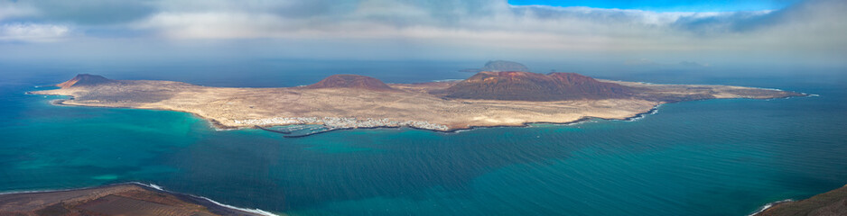 Naklejka premium Panorama of scenic view of La Graciosa Island